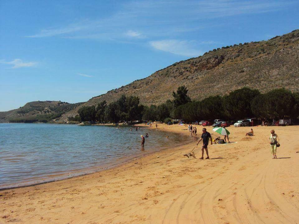 Cortijo De La Cruz Villa Iznájar Eksteriør billede