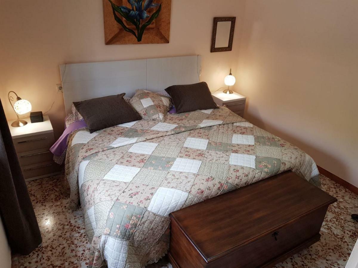 Cortijo De La Cruz Villa Iznájar Eksteriør billede