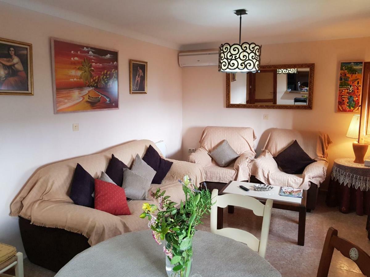 Cortijo De La Cruz Villa Iznájar Eksteriør billede