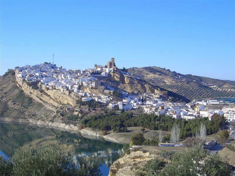 Cortijo De La Cruz Villa Iznájar Eksteriør billede
